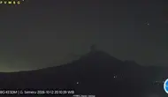 ​Semeru Erupsi 5 Kali dalam 1,5 Jam, Ini Batas Aman bagi Warga