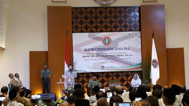 Dialog publik pendidikan nasional bersama Wapres Jusuf Kalla di Gedung PGRI, Tanah Abang, Jakarta Pusat.