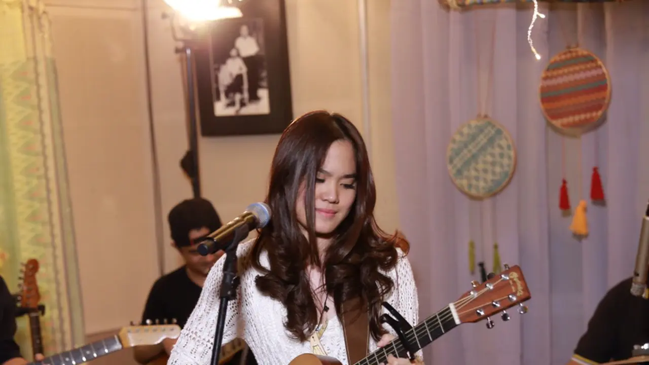 [Bintang] Sheryl Sheinafia