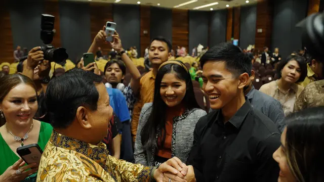 Ketua Umum Partai Solidaritas Indonesia (PSI) Kaesang Pangarep menyambut ajakan Ketua Umum Partai Gerindra  Prabowo Subianto untuk datang ke kediamannya di Hambalang, Bogor.
