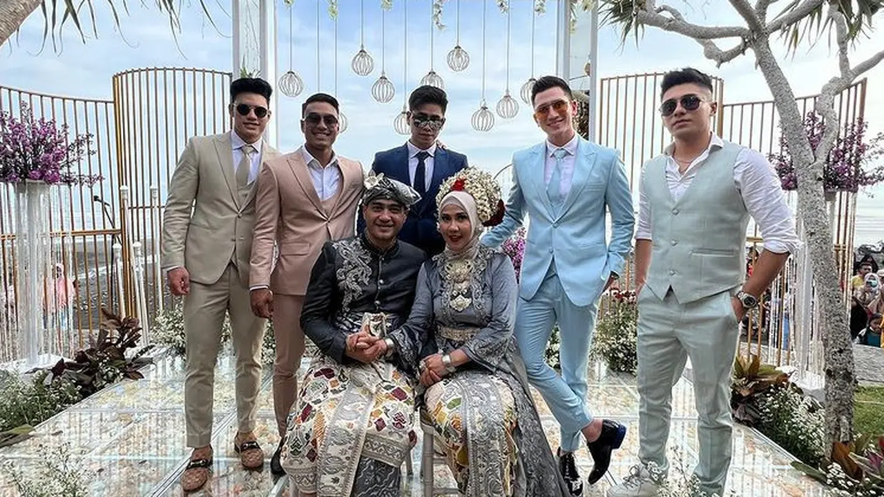 Pernikahan Venna Melinda dan
