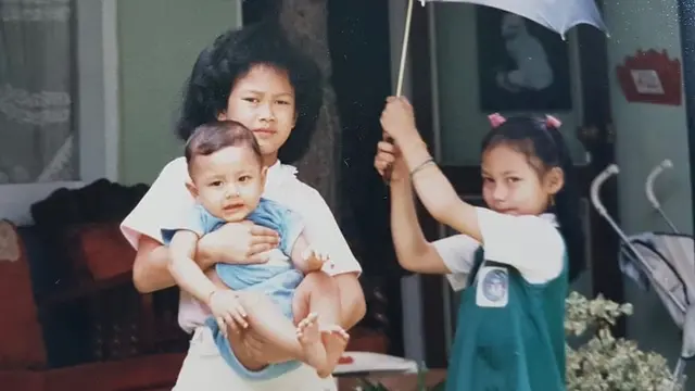 6 Potret Masa Kecil Raffi Ahmad, Bikin Pangling