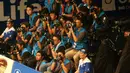 Fotografer tengah memotret para pebulutangkis pada turnamen Indonesia Open 2016 di Istora Senayan, Jakarta. (Bola.com/Nicklas Hanoatubun)