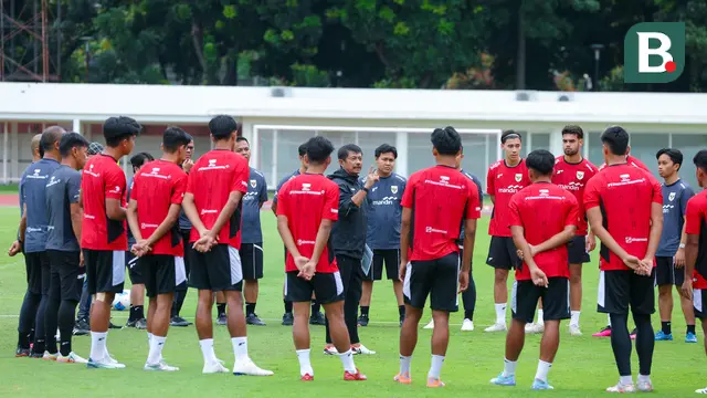 Foto: Indra Sjafri Matangkan Taktik Skuad Timnas Indonesia U-22 Jelang Hadapi Mali di Laga Uji Coba