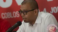 Andi Widjajanto, Pemikir Muda di Samping Jokowi