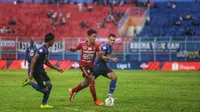 Bek kanan Bali United I Made Andhika Wijaya saat menghadapi Arema FC di Stadion Kanjuruhan, Malang, di Liga 1 2019. (Maheswara Putra/Bola.com)