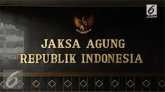 Kejakaan Agung memutuskan menahan tersangka dugaan korupsi dana pensiun PT Pertamina (Persero), Edward Seky Soeryadjaya, karena sering mangkir dari panggilan pemeriksaan.