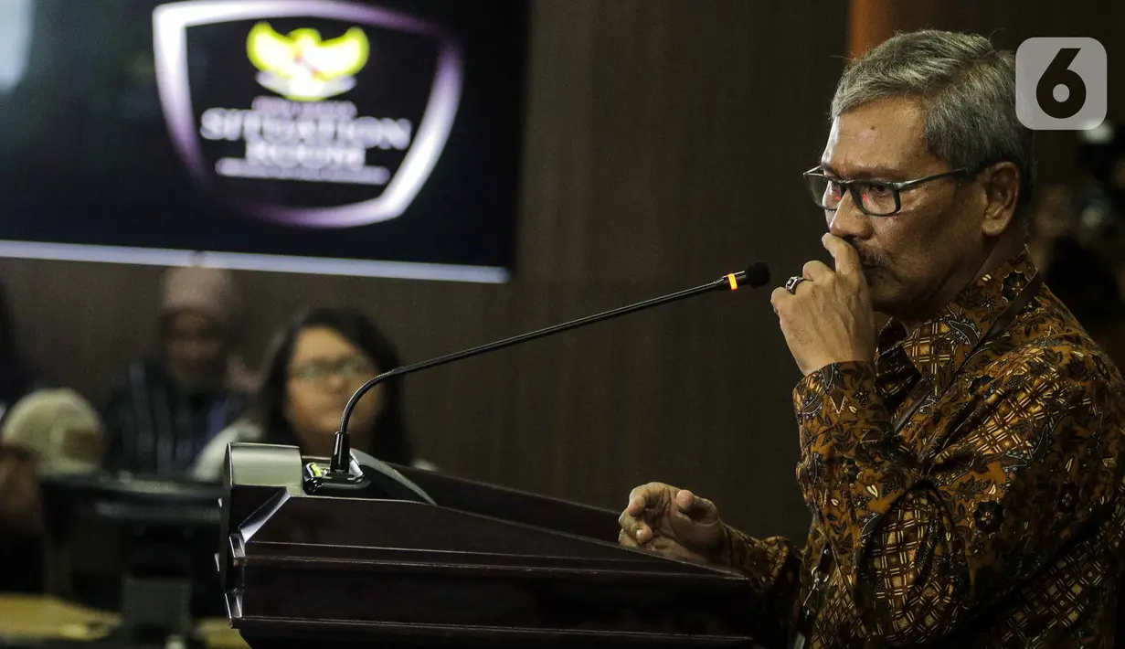 Juru bicara pemerintah untuk penanganan virus corona, Achmad Yurianto memberikan keterangan di Kantor Staf Presiden, Komplek Istana Negara, Jakarta, Kamis (5/3/2020). Keterangan terkait isu virus corona serta mengantisipasi informasi hoaks tentang virus tersebut. (Liputan6.com/Faizal Fanani)