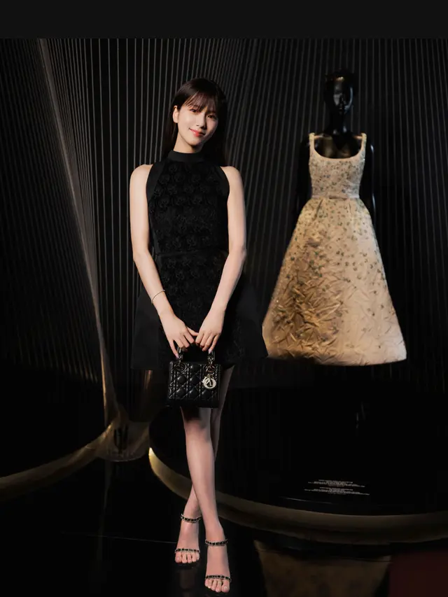 Aura Mahal Selebritis Korea Selatan saat Hadir di Pameran Dior Seoul.[Dior/VIP PORTRAITS © PIERRE MOUTON © SUNGMIN KIM]