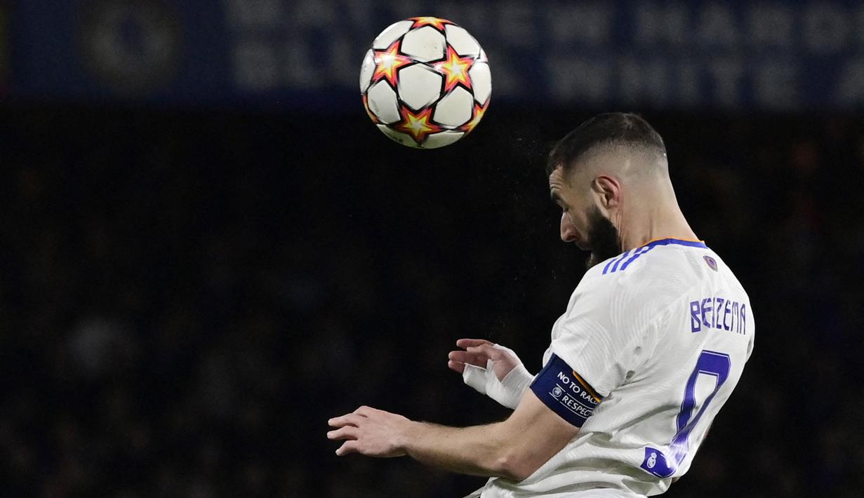 Penyerang senior itu menjadi pemain pertama yang mampu mencetak hattrick melawan Chelsea di Eropa. Hebatnya, ia hanya butuh waktu 46 menit. (AFP/Javier Soriano)