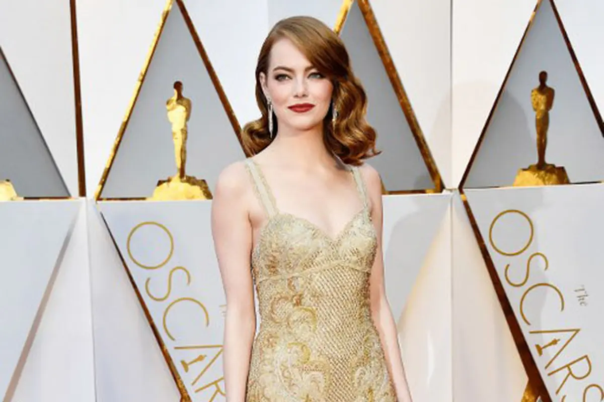 [Bintang] Emma Stone 
