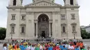 Permainan teka-teki Kubus Rubik masih menjadi salah satu terlaris di dunia. (Ferenc ISZA/AFP)