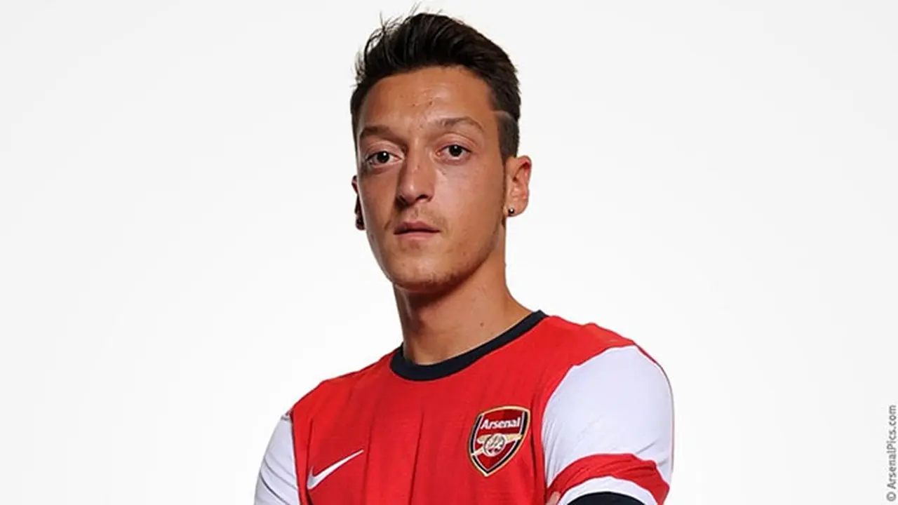 ozil-mesut-130905c.jpg
