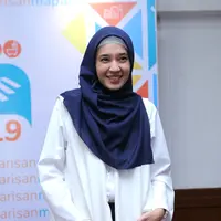 Dhini Aminarti