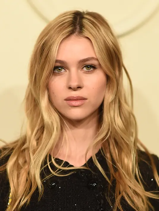 Rupanya kecantikan Nicola Peltz sukses pikat perhatian Justin Bieber. Seketika Nicola ramai di perbincangkan oleh netizen. (AFP/Bintang.com)