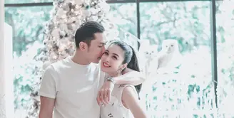 Ultah suami Sandra Dewi (Instagram/sandradewi88)