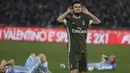 Pemain AC Milan, Suso merayakan gol ke gawang Lazio pada laga Serie A di Olympic stadium, Rome (13/2/2017). Lazio bermain imbang 1-1 dengan Milan. (AP/Gregorio Borgia)