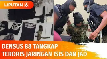 Tim Densus 88 berhasil meringkus tiga teroris yang terkait dengan jaringan ISIS dan JAD di Kalimantan Tengah. Barang bukti berupa senjata api rakitan, senjata tajam, baju aksi teror, dan penutup wajah gambar tengkorak, diamankan.