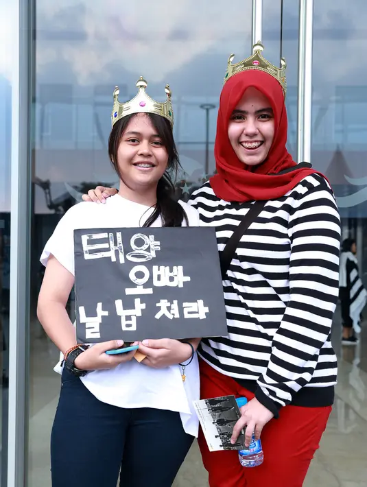 Demi menyambut BigBang, mereka tak segan untuk berpenampilan sekeren mugkin. (Wimbarsana/Bintang.com)