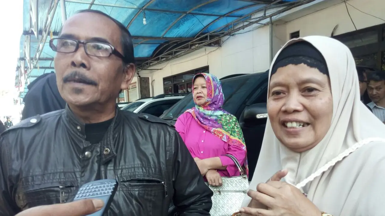 Kado Pernikahan untuk Biaya Umrah Ludes di Tangan First Travel