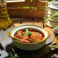 Resep Kuah Ikan Asam Pedas./Copyright&nbsp;shutterstock.com/g/Elly+Suhailee