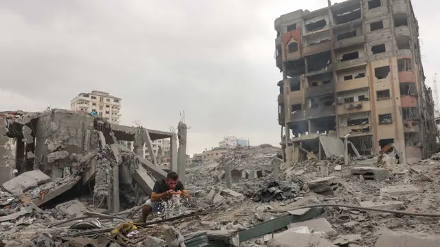 Pemukiman Warga Palestina Hancur