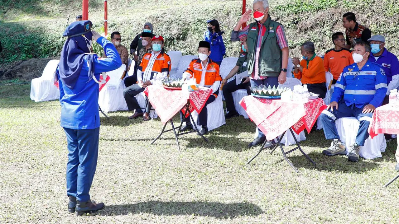 Gubernur Jawa Tengah (Jateng) Ganjar Pranowo mengikut apel Tim Baznas Tanggap Bencana (BTP) di Karanganyar, Jawa Tengah. (Istimewa)