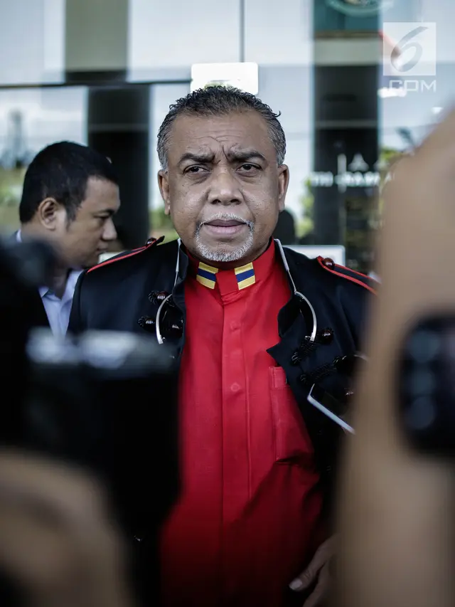 Kuasa hukum Jennifer Dunn, Pieter Ell