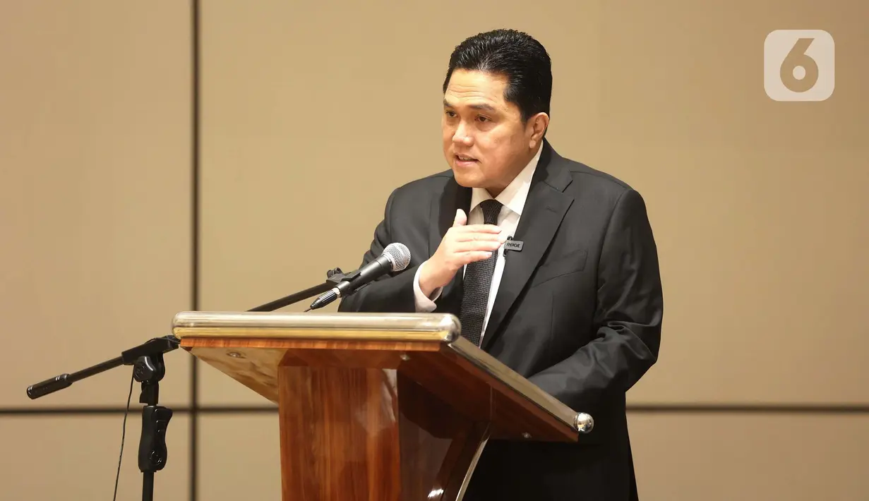 Ketua Umum PSSI Erick Thohir berharap besar Satoru Mochizuki dapat meningkatkan mutu dan kualitas Timnas Wanita Indonesia. (Bola.com/ Muhammad Iqbal Ichsan)