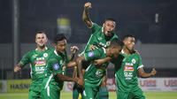 Berkat kemenangan ini, PSS Sleman berhasil naik ke peringkat 10 klasemen sementara dengan mengoleksi 28 poin dari 23 pertandingan. Total, PSS menang 7 kali, imbang 7 kali dan kalah 9 kali. (Bola.com/Maheswara Putra)