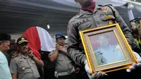Rabu 19 Maret 2014 AKBP Pamudji dimakamkan secara militer di TPU Cijantung (Liputan6.com/Herman Zakharia).