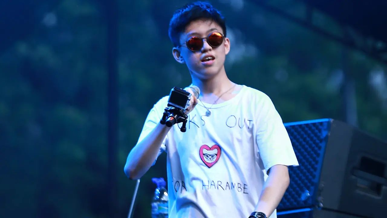 [Bintang] Editor Says: Rich Brian yang Terkenal dan Fenomenal