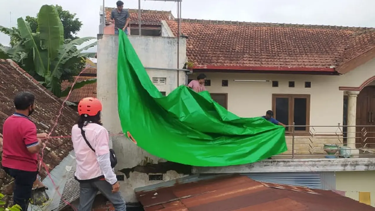 Tanah Ambles 15 Meter di tengah Permukiman Rumah Warga Sisir Kota Batu