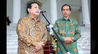 Ketua Umum Partai Gerindra Prabowo Subianto dan Presiden Joko Widodo memberikan keterangan pers di Istana Bogor, Jawa Barat, Kamis (29/1/2015). (Liputan6.com/Faizal Fanani)