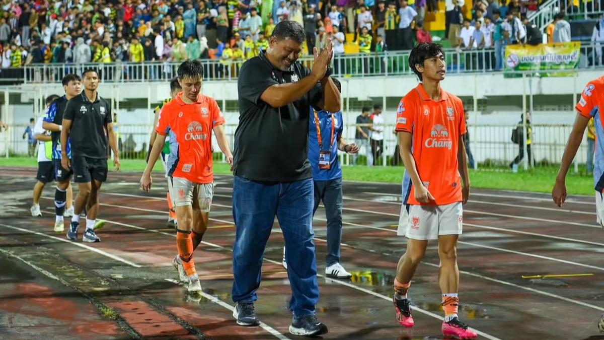 Mengenal Pelatih Rathcaburi FC, Worrawoot Srimaka: Pernah Jadi Mimpi Buruk Timnas Indonesia, Siap Beradu Taktik dengan Bojan Hodak