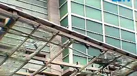 Gondola Jatuh di Plaza Semanggi, Dua Tewas