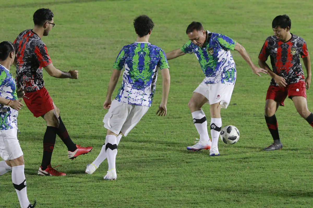 Foto: Melihat Duet Presiden FIFA dan Ketum PSSI Saat Fun Football, Sama-sama Cetak Gol