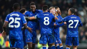 Kemudian, dua gol penalti Cole Palmer di babak kedua dan sepakan keras Enzo Fernandez, memastikan kemenangan comeback yang luar biasa di markas The Lilywhites. (AP Photo/Ian Walton)