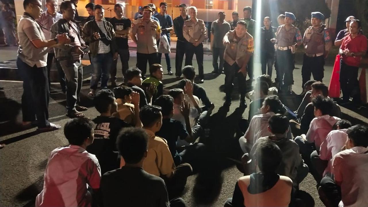 Pelajar Tangerang hendak demo ke Jakarta.