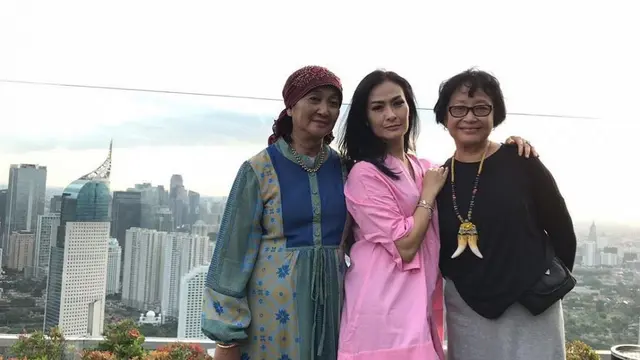 Momen Kebersamaan 5 Pedangdut Tanah Air Dengan Mertua