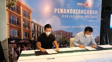 Mitra10, entitas anak PT Catur Sentosa Adiprana Tbk (CSAP) menandatangani perjanjian MoU untuk akuisisi lahan di Shila, Sawangan pada Senin, (13/6/2022) (Dok: Mitra10)