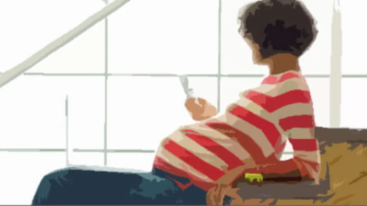Ilustrasi Ponsel pada ibu hamil