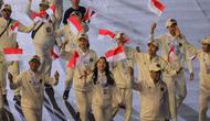 Capaian ini menempatkan Indonesia di posisi dua klasemen akhir SEA Games 2025 Thailand. Tampak dalam foto, perwakilan atlet Indonesia saat mengikuti parade upacara penutupan SEA Games 2025 di Rajamangala Stadium, Bangkok, Thailand, Sabtu (20/12/2025). (Bola.com/Bagaskara Lazuardi)