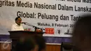 Wakil Gubernur Maluku, Zeth Sahuburua memberikan sambutan dalam Konvensi Nasional Media di Ambon, Rabu (8/2). Dalam rangkaian acara Peringatan Hari Pers Nasional 2017 itu, Menkominfo Rudiantara hadir sebagai pembicara. (Liputan6.com/Faizal Fanani)