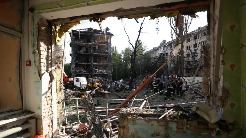 Potret Kerusakan Bangunan di Ukraina Akibat Serangan Rudal Rusia