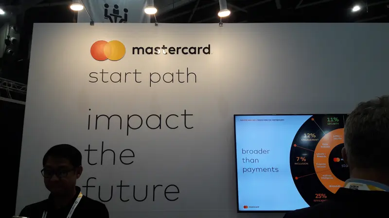 Pada Singapore Fintech Festival (SFF) 2018, Mastercard ikut mendirikan booth. Liputan6.com/Bawono Yadika