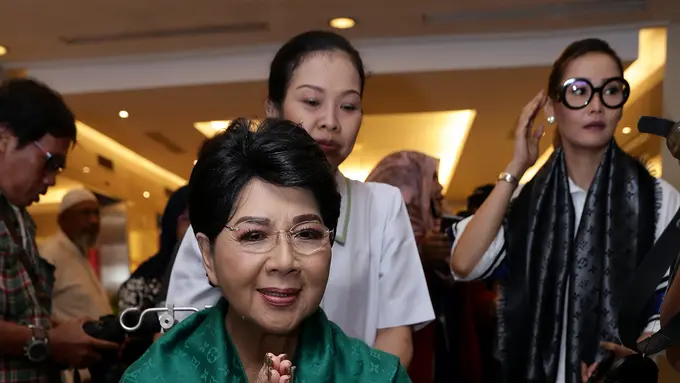 [Bintang] Titiek Puspa