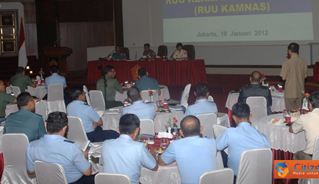 Citizen6, Cilangkap: Sosialisasi RUU Kamnas disampaikan oleh Laksma TNI Ir. Leonardi, dengan moderator Mayjen TNI Puguh Santoso dari Kemhan RI. (Pengirim: Badarudin Bakri)