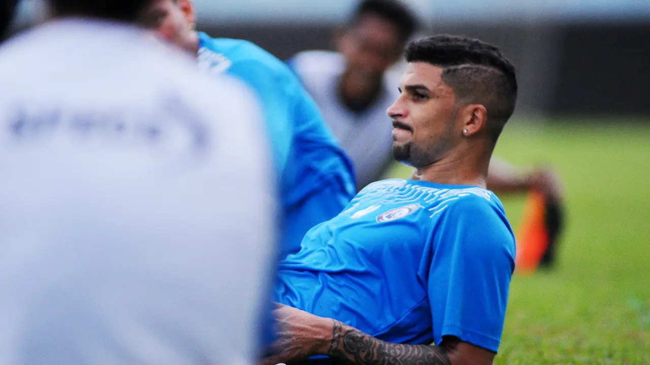 Bek Arema FC Arthur Cunha (Liputan6.com / Rana Adwa)