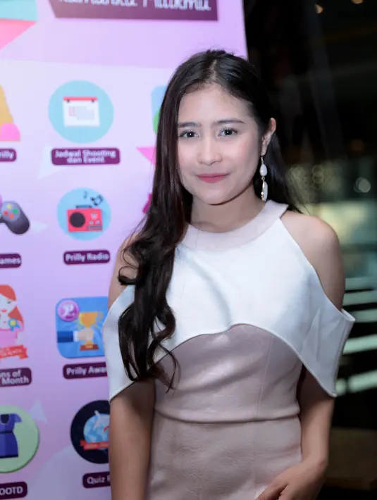 Sontak saja, memunculkan beragam tanggapan dari para pengikut Prilly Latuconsina. Dalam statusnya tersebut, mendapatkan ribuan penyuka. (Adrian Putra/Bintang.com)